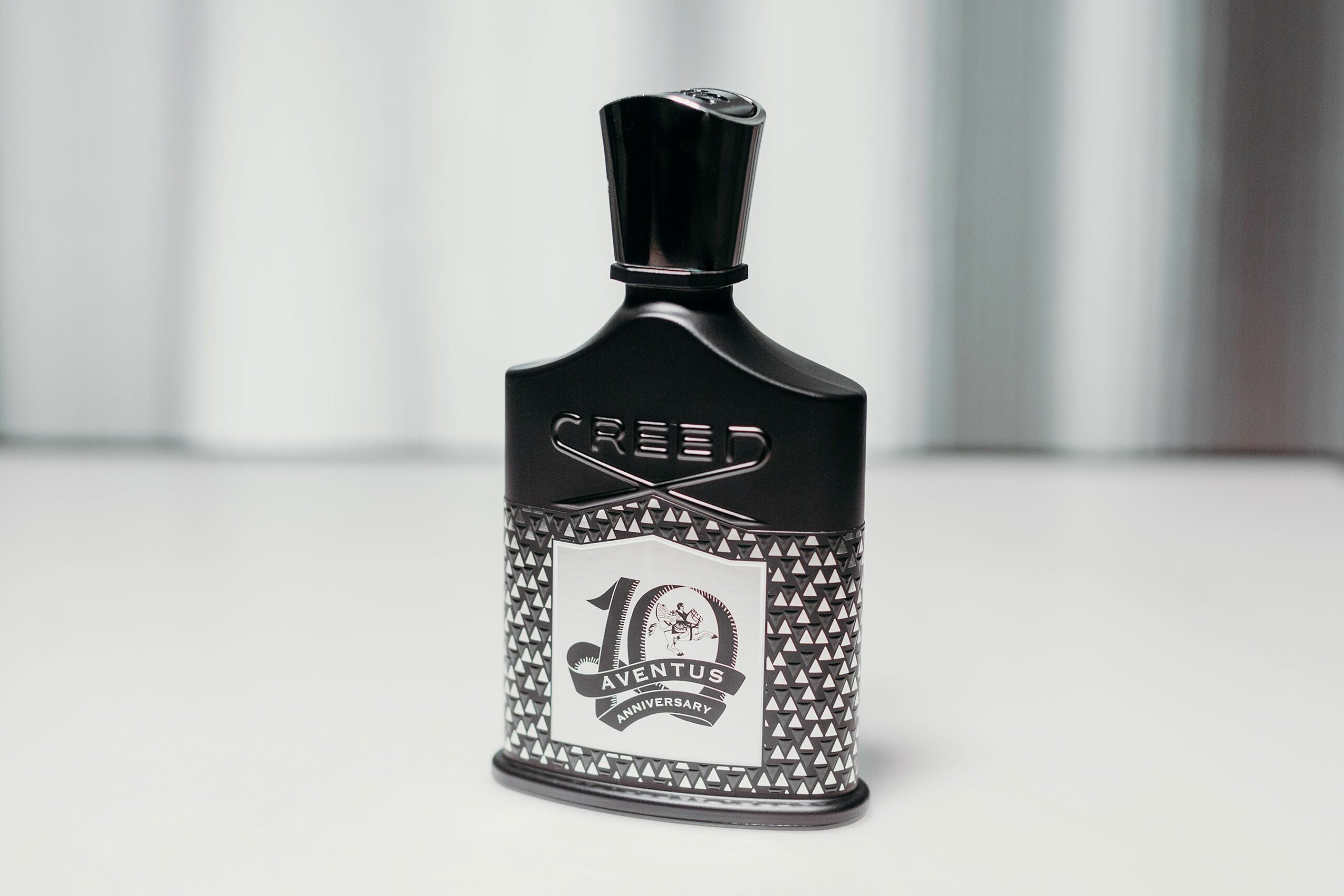 Creed Aventus 10th Anniversary Edition 100ml-4